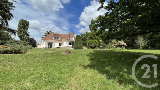 maison à vendre - 5 pièces - 195.87 m2 - ST MAUR SUR LE LOIR - 28 - CENTRE - Century 21 Doussain Philippon Immobilier