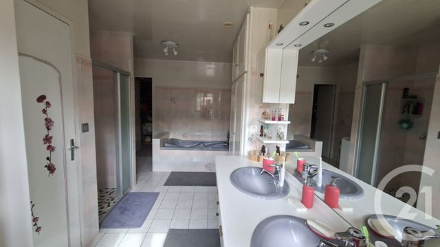 maison à vendre - 6 pièces - 140.96 m2 - PRE ST EVROULT - 28 - CENTRE - Century 21 Doussain Philippon Immobilier